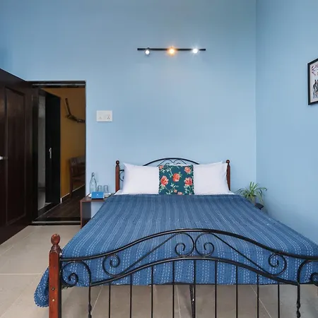 Saffronstays Blue Infinitum Lakeview, Pawna-2
